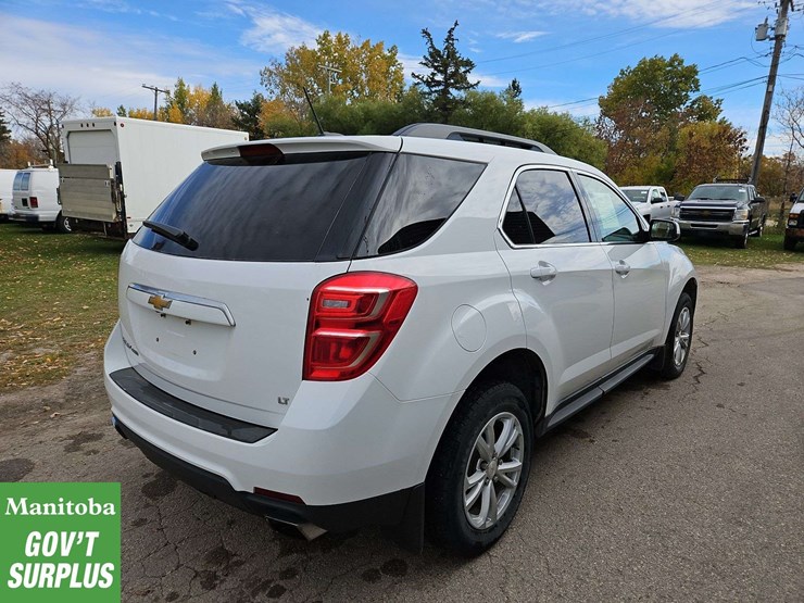 2017-chevrolet-equinox-image-3