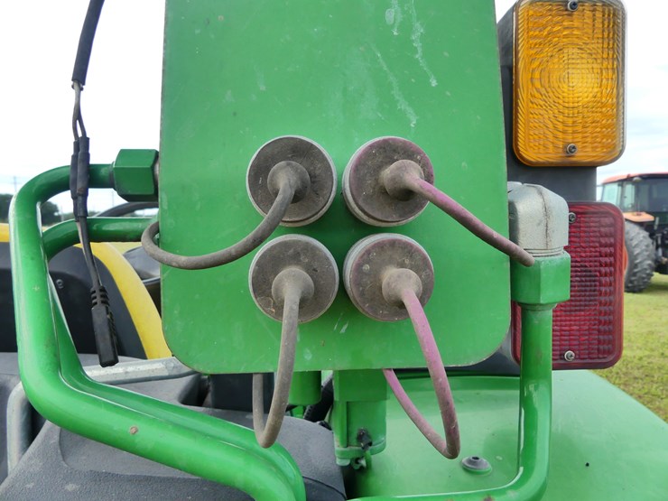 john-deere-4066m-image-8