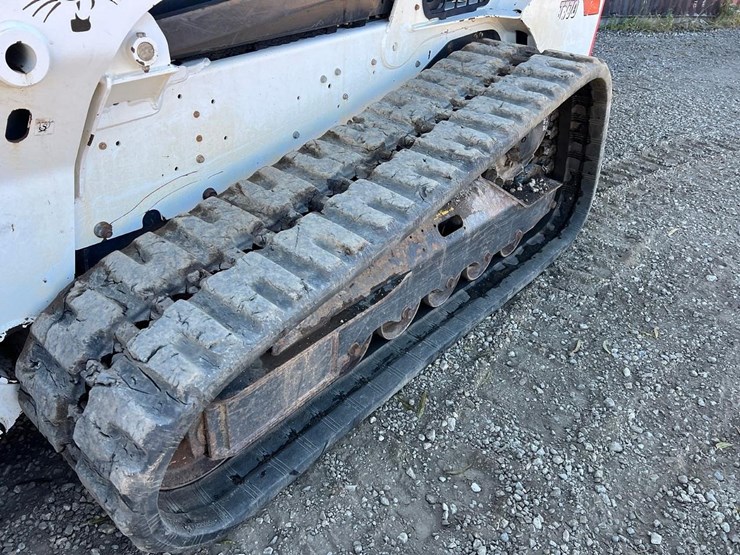 2020-bobcat-t770-image-14