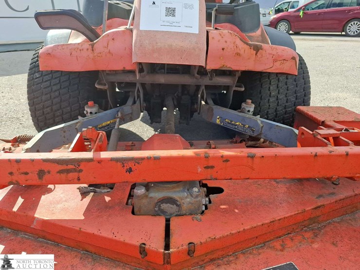 2011-kubota-f3080-image-15