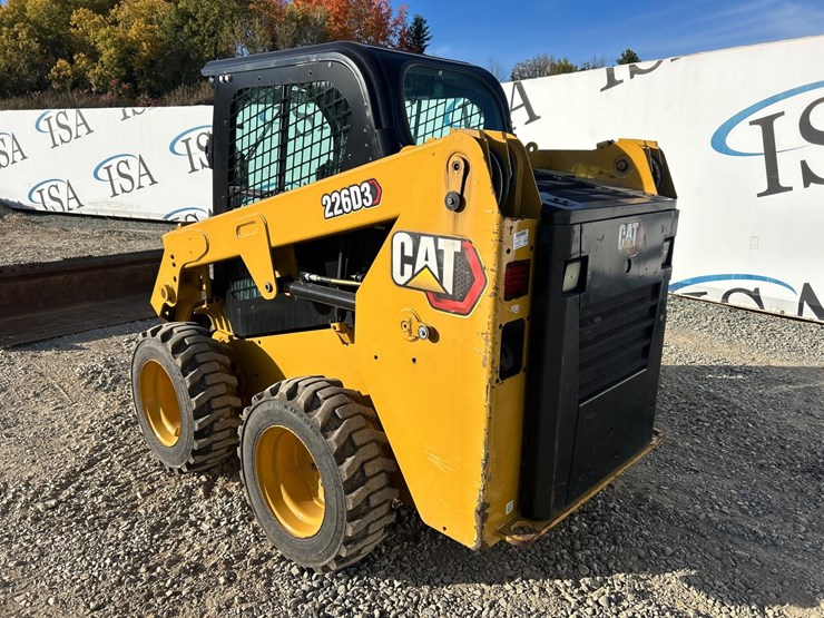 2023-caterpillar-226d3-image-3