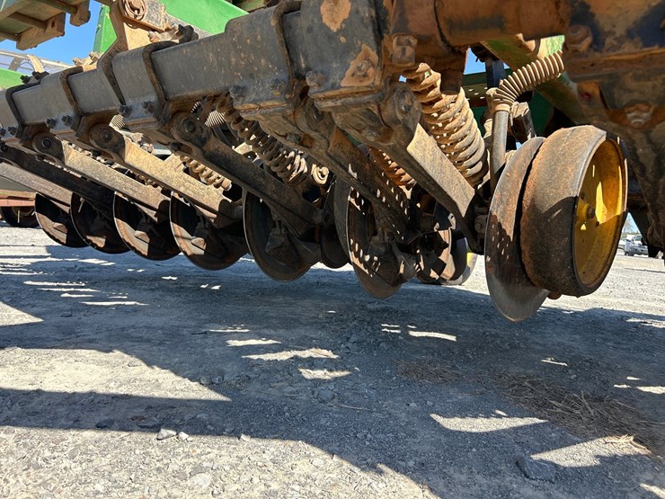 john-deere-750-image-13