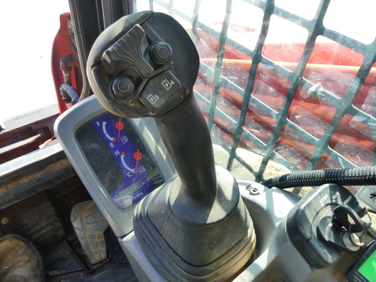 kubota-svl75-2-image-15