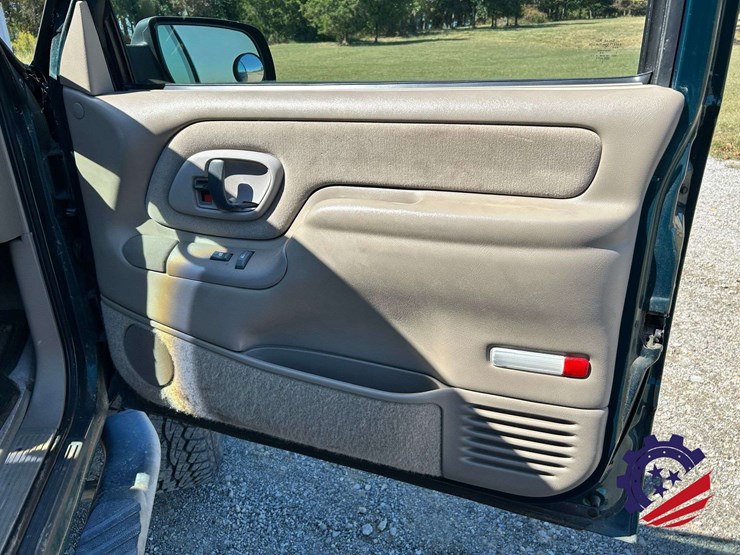 1998-chevrolet-2500-image-27
