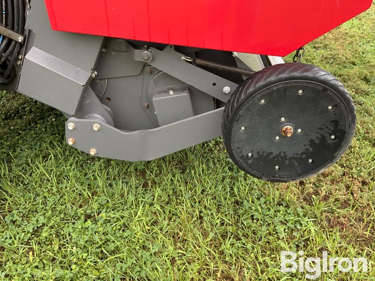 2017-massey-ferguson-2956a-image-17