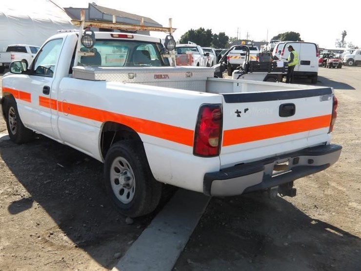 2006-chevrolet-silverado-1500-image-4