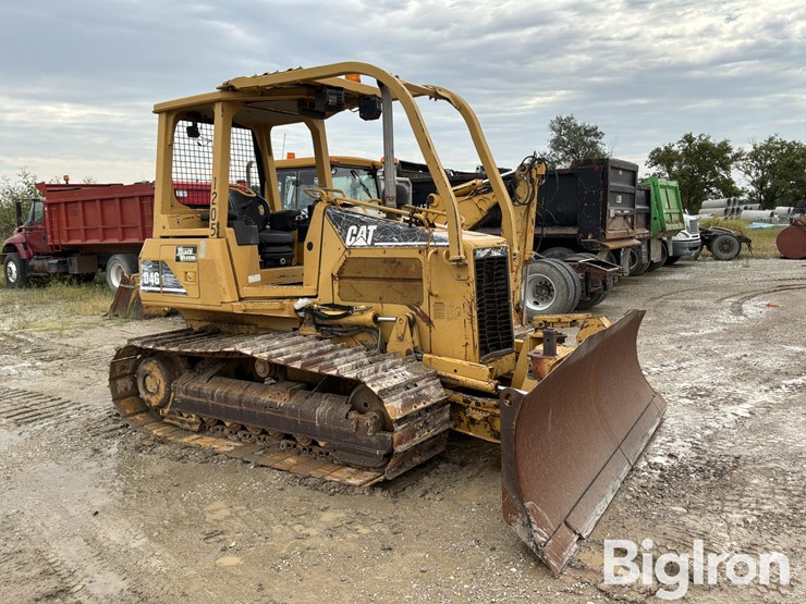 2006-caterpillar-d4g-image-3