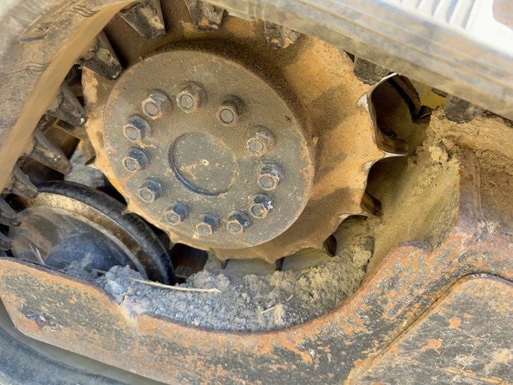 2009-jcb-180t-image-12