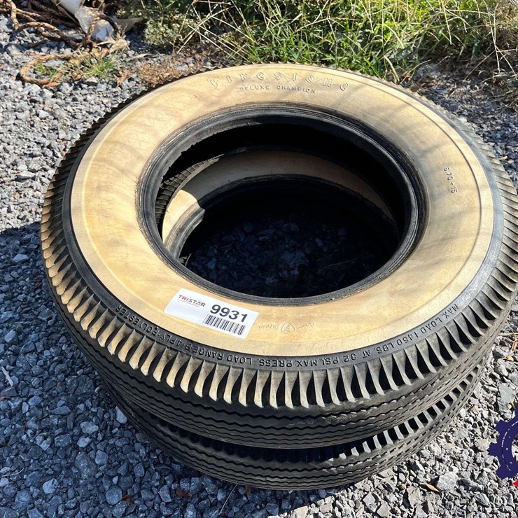 Vintage FIRESTONE DELUXE CHAMPION White Wall Tires 6.70-15