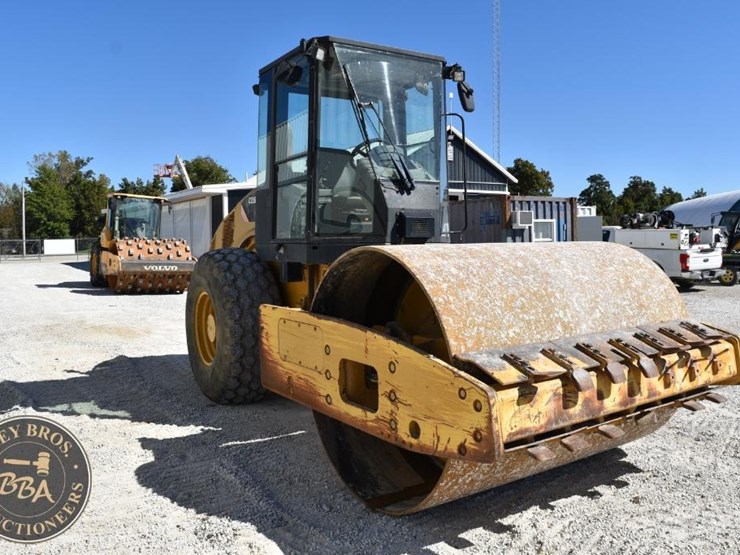 2009-caterpillar-cs56-image-9
