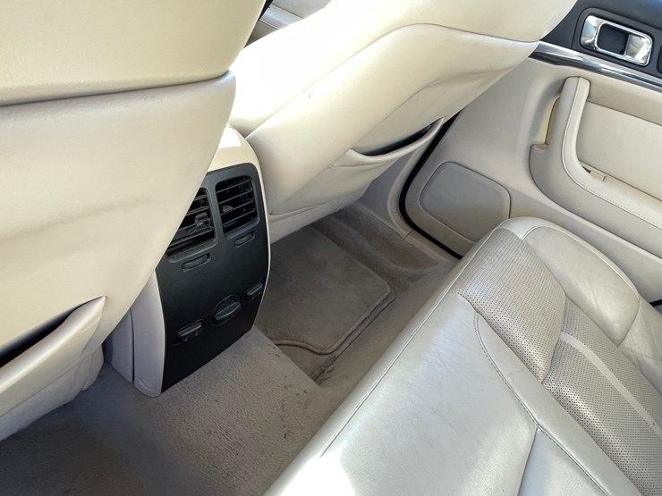 #2759-•-2010-lincoln-mks-(has-nm-title)-image-28