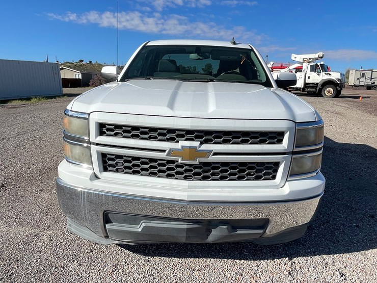 #2754-•-2015-chevrolet-silverado-(title-in-delay)-image-61