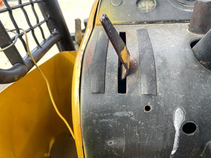 deere-440b-image-62