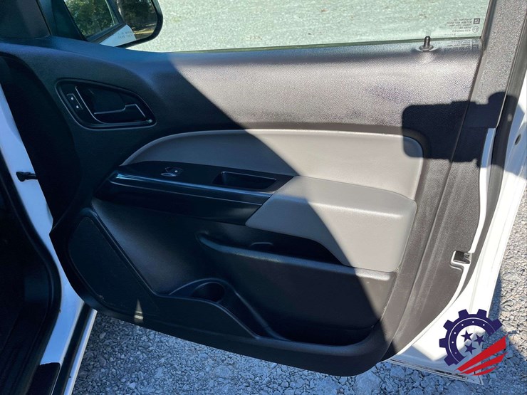 2021-chevrolet-colorado-image-48