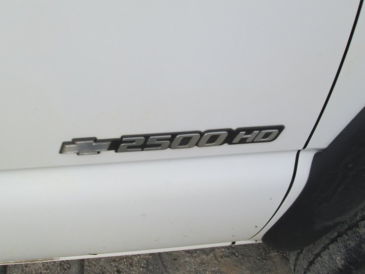 2006-chevrolet-2500hd-image-12