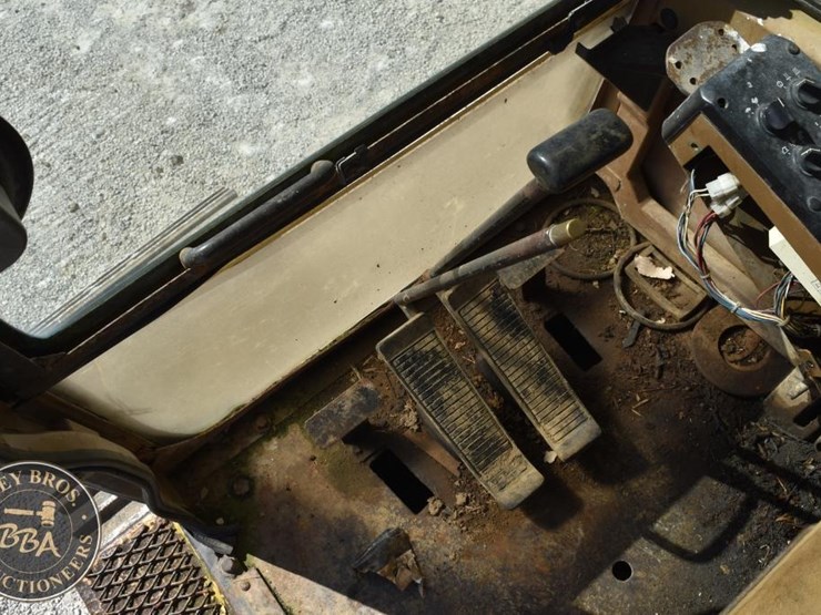 1990-caterpillar-el200b-image-69