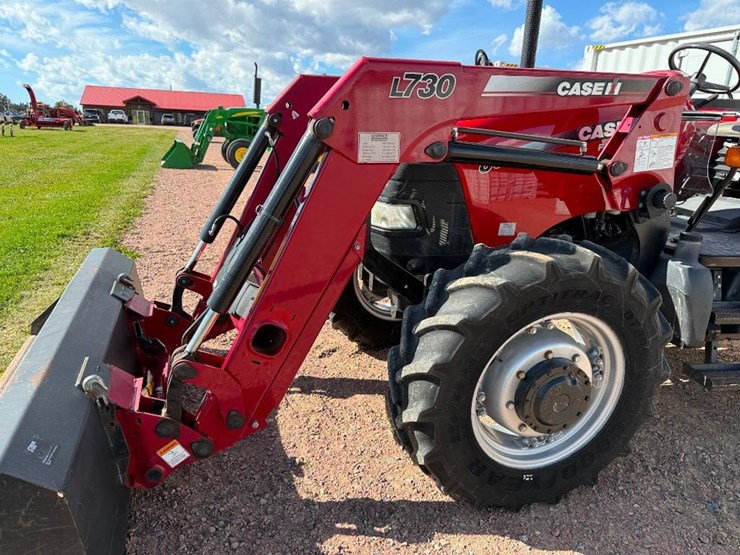 case-ih-farmall-80-image-18