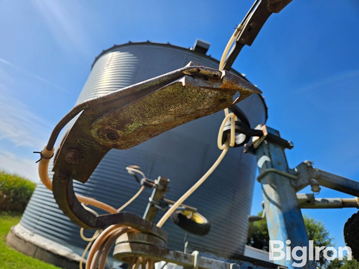 9-knife-anhydrous-applicator-image-18