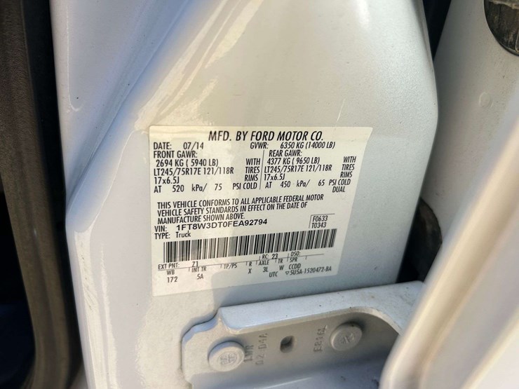 2015-ford-f350-image-40