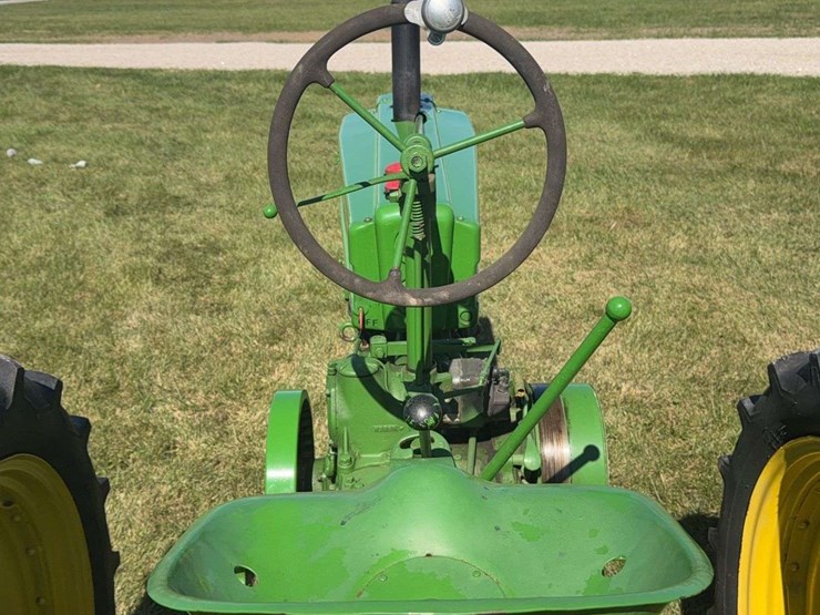 john-deere-h-image-25