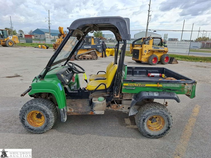 john-deere-gator-image-8