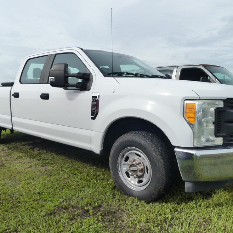 2017 FORD F250 XL