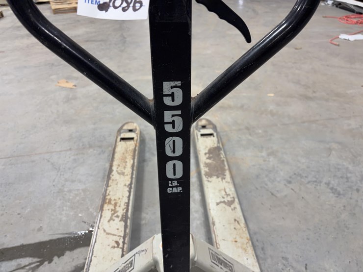 pallet-jack-image-5