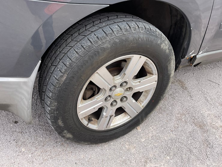 2010-chevrolet-traverse-image-104