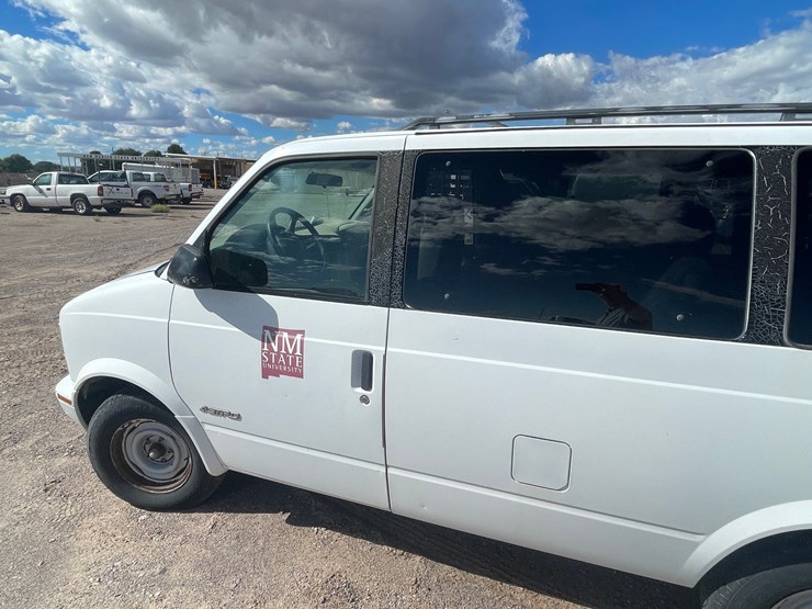 1999-chevrolet-astro-image-8