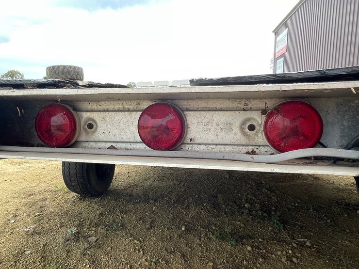 #3045-•-aluma-load-master-2-place-snowmobile-trailer-image-16