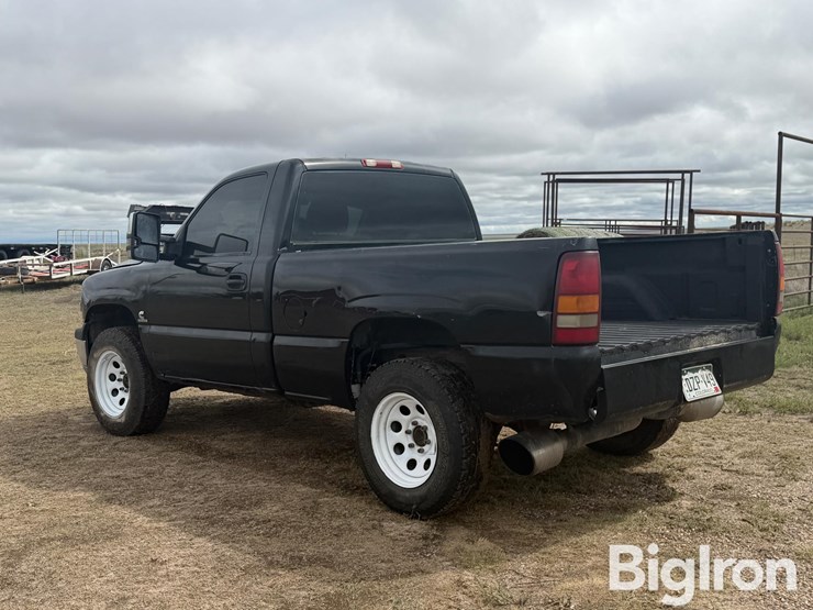 2001-chevrolet-silverado-1500-image-7