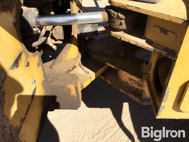 2013-caterpillar-950k-image-9