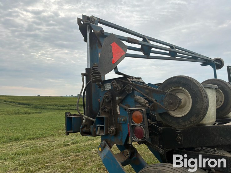 1998-kinze-2600-image-20