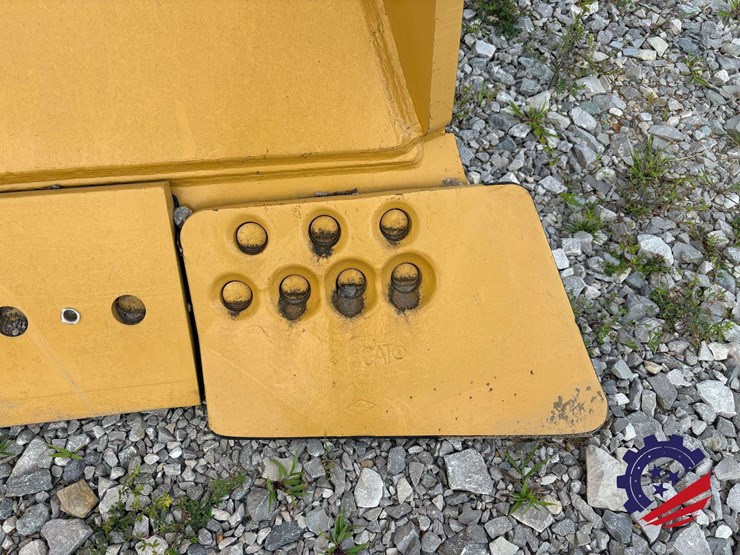 caterpillar-d9-image-13