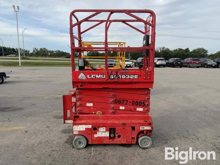 2019-massey-ferguson-730-image-8