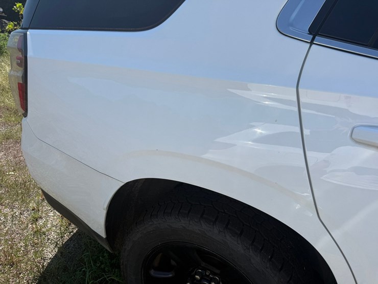 2021-chevrolet-tahoe-image-30