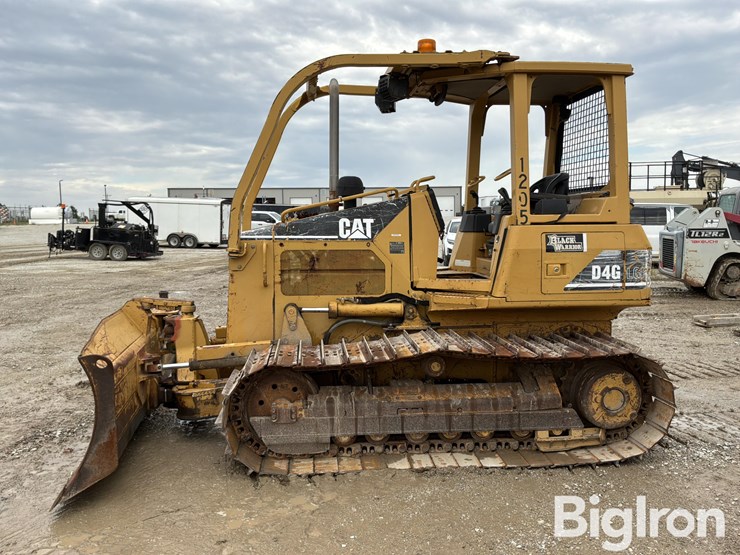 2006-caterpillar-d4g-image-8