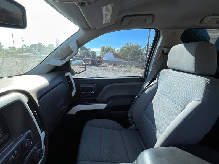 #2754-•-2015-chevrolet-silverado-(title-in-delay)-image-36