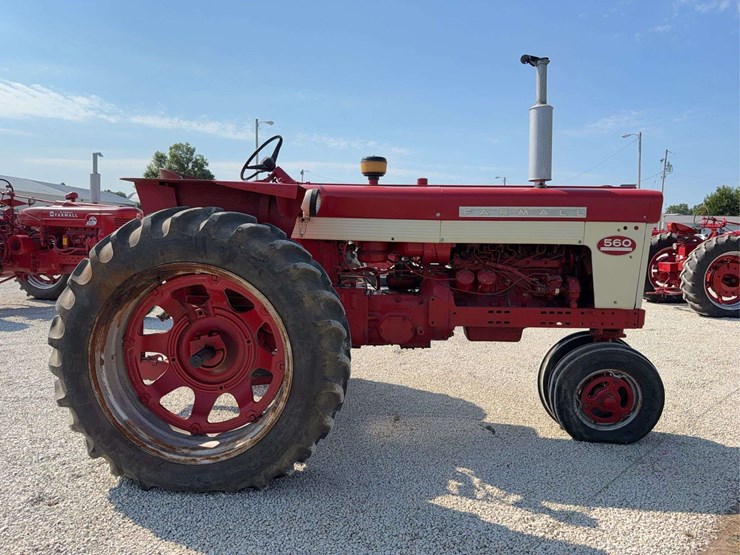 farmall-560-diesel-image-6