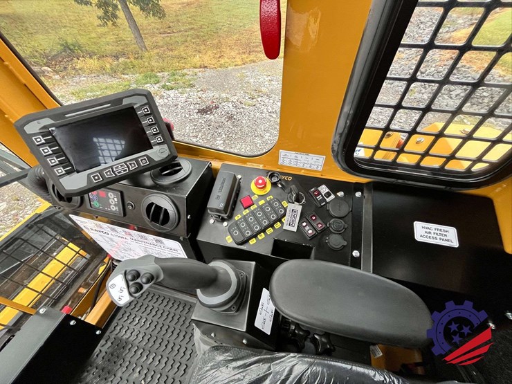 2023-rayco-c120ra-forestry-mulcher-with-fm120-6r-mulcher-head-image-43
