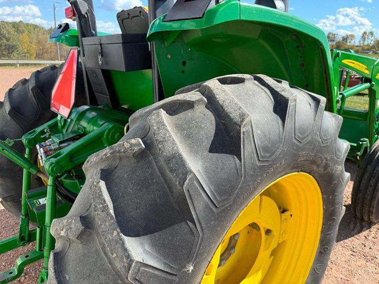 john-deere-6403-image-9