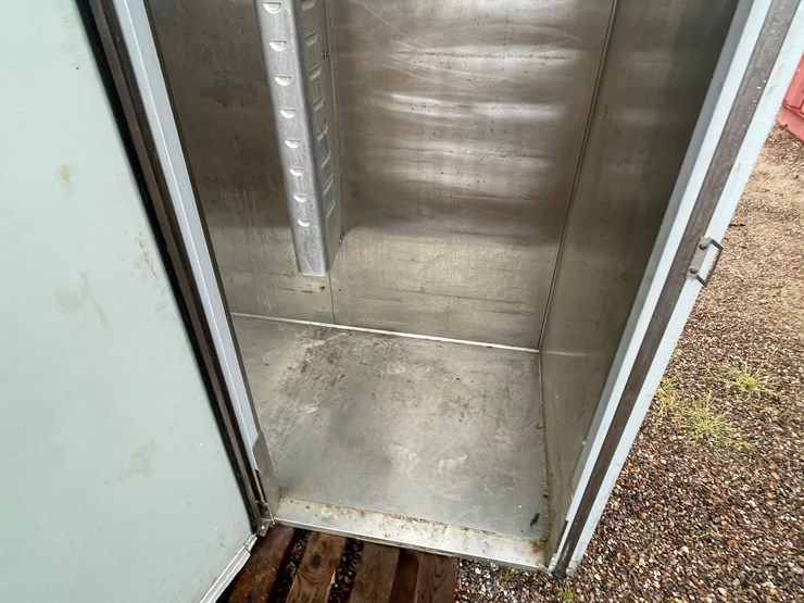 #4674-•-hobart-commercial-freezer-and-fridge-image-24
