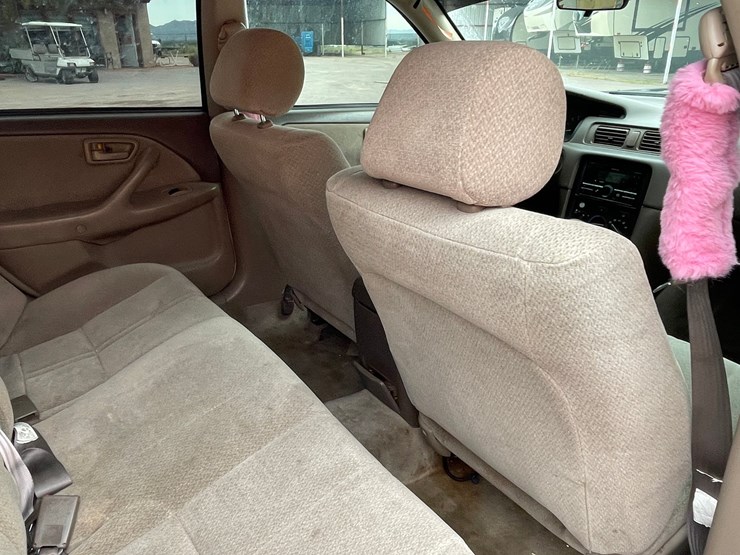#2768-•-2001-toyota-camry-(title-in-delay)-image-92