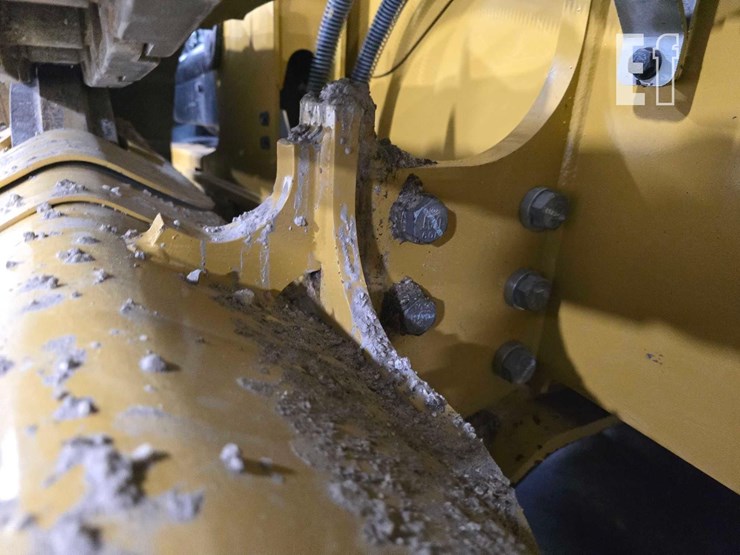 2020-caterpillar-d3k2-xl-image-35