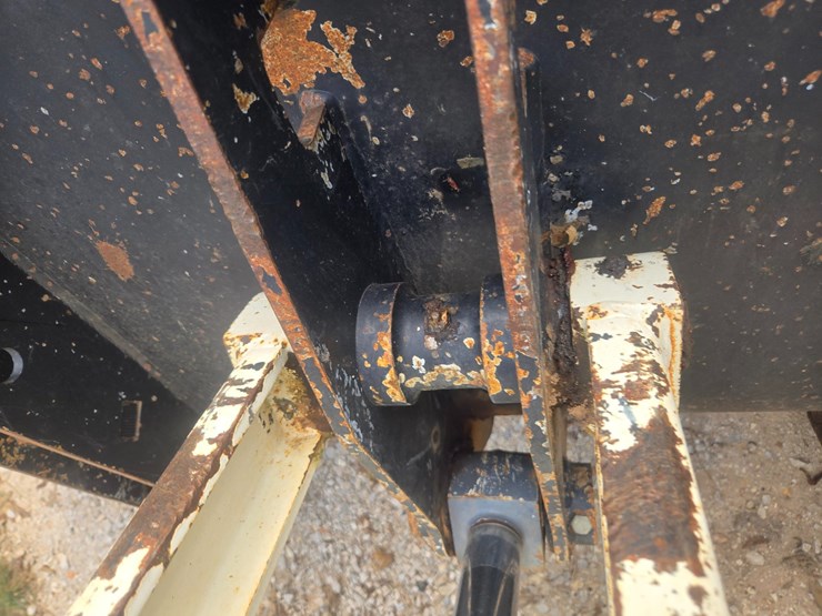 terex-tlb840r-image-85