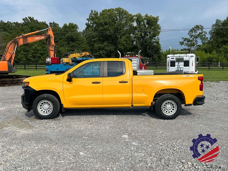2019-chevrolet-silverado-1500-image-2