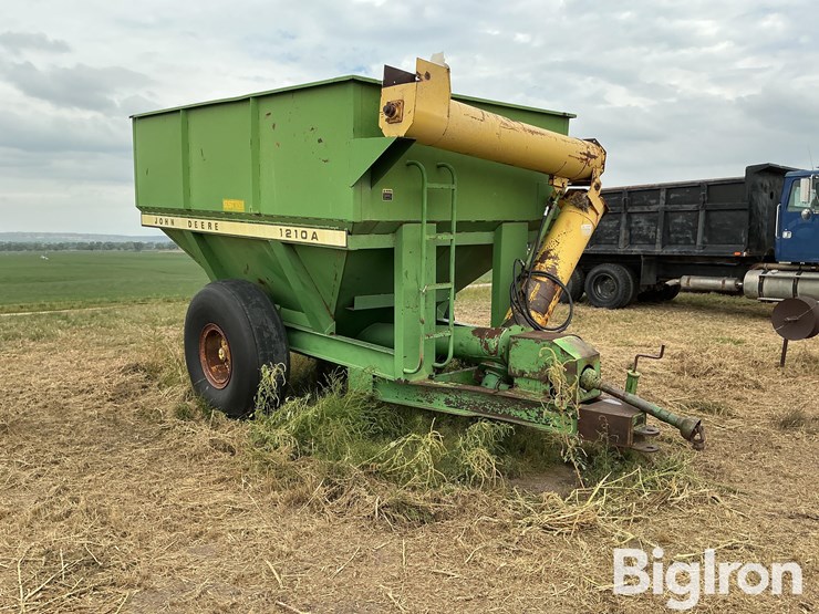 john-deere-1210-image-3
