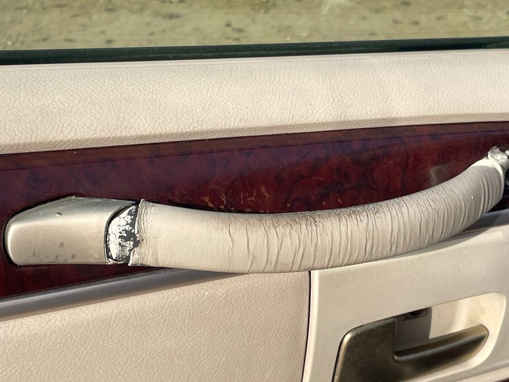 #201-•-2005-lincoln-town-car-(has-wi-title)-image-42