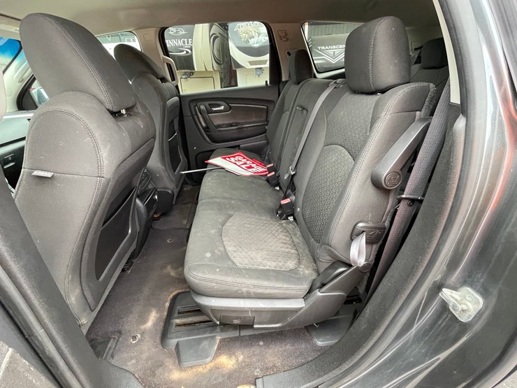 #2768-•-2001-toyota-camry-(title-in-delay)-image-134