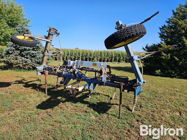 9-knife-anhydrous-applicator-image-1